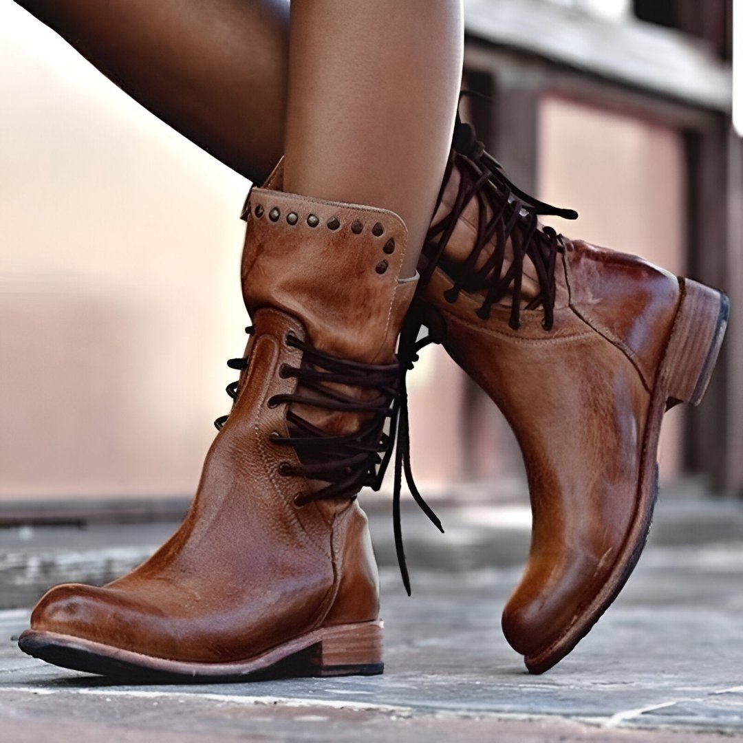 Océane - Elegant leather boots with laces